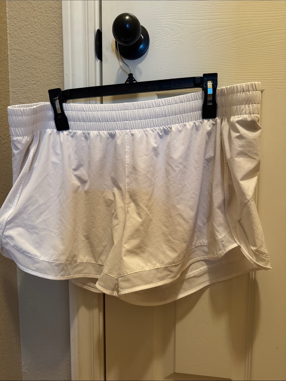 Athleta White Athletic Shorts with Built-In Liner 
Mesh Racer Run 4” Shorts
